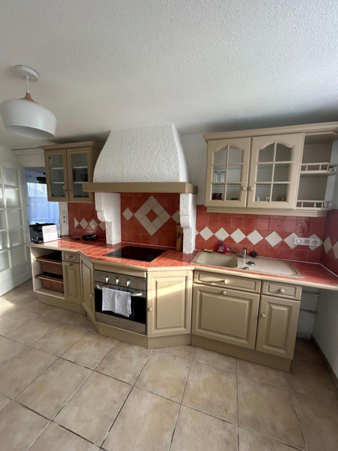 Gasperi Apartment บรีฟ-ลา-เกยยาร์ด ภายนอก รูปภาพ